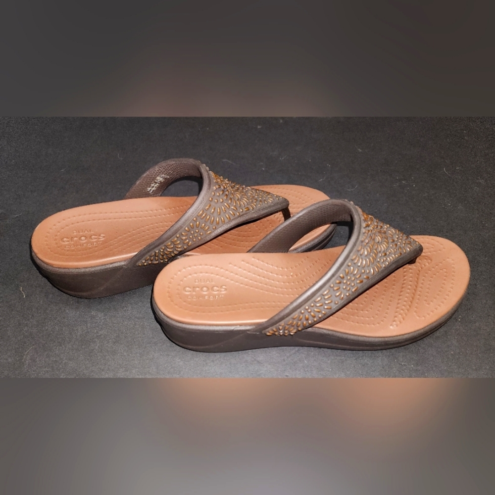 Crocs Woman's Slip-on Beaded Sandal Diamante Monterey Brown Bronze Sz 9 -Org $65
